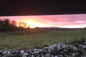Downpatrick House | Countryside 2 bedroom Log Cabin,Spectacular views.