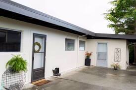 Bellingham House | Sunset house beachfront bungalow