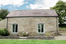 Llandygwydd Cabin | Manor Deifi Holidays
