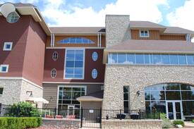 Traverse City Apartment | Spacious furnished condo at Peninsula Bay Resort