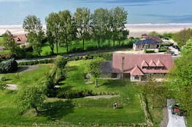 Honfleur House | Exceptionnelle maison du peintre Roland Oudot.