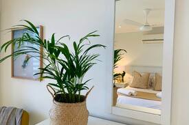 Selection Beach Apartment | The White House - Umdloti Beachfront