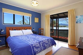 Raglan House | Punawai Raglan Cottage-pet friendly