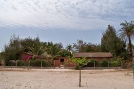 Ile de Dionewar Bed & Breakfast | DIONEWAR A FELA