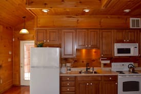 Townsend Bed & Breakfast | The Octagon Suite at Country Manor Acres