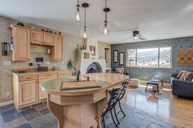 West Colorado Springs House | 4BR Mtn Views☀Garden of the Gods☀Hot Tub, Firepit