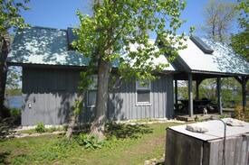 Kingston Cabin | Magical Private Island - Kingston, Ontario