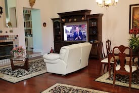 Vinings Apartment | Fully Furnished Condo in Prestigious Vinings Area.