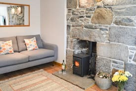 Grantown-on-Spey Cabin | Conifer Cottage, a gem in the Highlands, Grantown