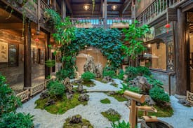 Shuhe Old Town Hotel | 中国风 网红打卡客栈 适合拍照观雪山的小院 可停车 含免费中餐或者晚餐+双早
