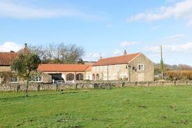 Gilling East Cabin | Pear Tree Cottage @ Coach Cottages