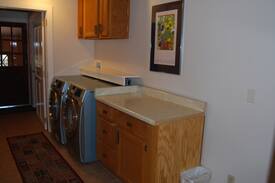Leadville House | Silver Rush Inn - 1 block from downtown