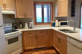 Courtenay Villa | Strathcona Vacation Rental on Mount Washington