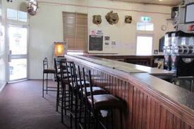 Wallumbilla Hotel | Federal Hotel Single Room Ensuite 30