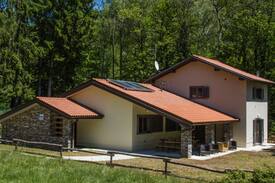 Maccagno con Pino e Veddasca Cabin | Chalet alpino sul Lago Maggiore x piccoli gruppi