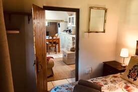 Hermanus Cabin | Kleine Vrede FARM COTTAGE