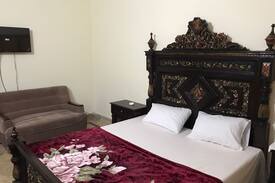Murree House | Khan Guest House