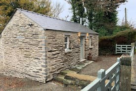 Knockaderry Cross Roads Cabin | The Butlers Cottage Tinahely