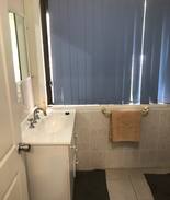 Mascot House | Sydney Dom Term 102 Robey St (Ensuited)