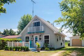 Lexington House | A Little Piece of Sandity- we have BEACH access