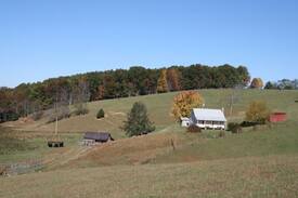 Dugspur Cabin | The Knoll Cottage on the Lee Farm