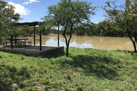 Umtshezi Villa | Self Catering Chalet Slievyre Game Farm, Estcourt