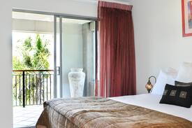 Peregian Beach Apartment | Alkyra - Modern Apartment with Ocean Views