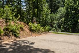 Ellijay Cabin | Sky High Sanctuary - Sleeps 16