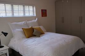 Drakenstein House | Stadsig Olive Farm Cottage