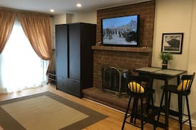 Fisherville House | NEW renovated Entire house. Bathurst/Steeles