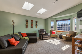 Mountain View District House | Sage Country Retreat, quiet, Accessible, 3 bedroom