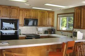 Brookings Apartment | Rainbow Rock Ocean Front Condo