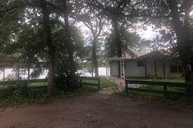 Chandler House | Lake Front Paradise, Lake Palestine