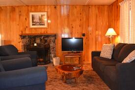 Pinetop-Lakeside Cabin | Whispering Pines Resort Cabin 27