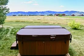 Victor Cabin | Mustang Meadows with Teton Views!