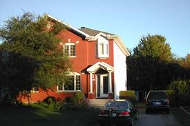 Mauricie House | Chambre privée (Grand lit/Queen)