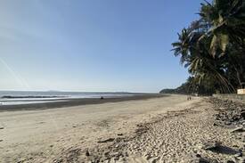 Chendhare Bed & Breakfast | Ocean Breeze Villa - Thal Beach