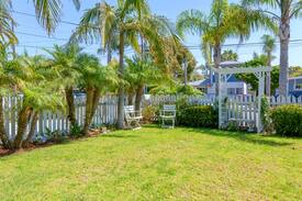 Encinitas House | Hemingway Hideaway beach cottage walk to the beach