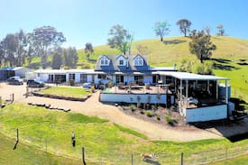 Mansfield House | Indoor/Outdoor Paradise at Burnt Creek Lodge