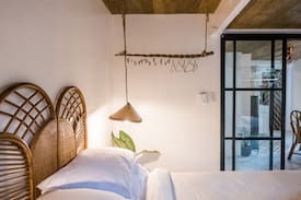 Olongapo House | Umi Nest in SBFZ: Clean, Pet Friendly, Netflix!