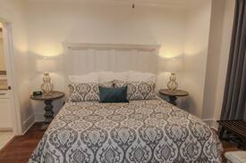 Fairhope Apartment | Downtown Fairhope Apartment: Suite 16