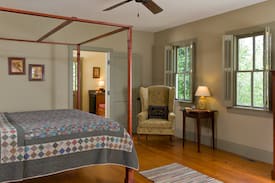 Hermann Cabin | Johannes Blust Room - The Inn at Hermannhof