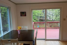 Trenton House | Tideside in Trenton. Shorefront, cozy, quiet.