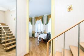 Verkhnie Misto Apartment | 3х ком. квартира на Майдане Независимости.
