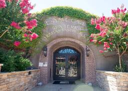 Downtown Napa Hotel | Wine Country Luxury for Bottle Rock. Free Shuttle
