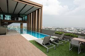 Bang Na Apartment | NewModern Top FL/WiFi/Sukhumvit BTS Bearing Bangna