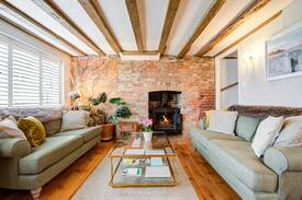 Rye House | Central Rye, Stunning Cottage - Sleeps 6 w/parking