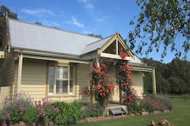 Koonwarra Cabin | Country Gables Cottage - Farm Stay