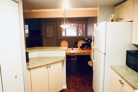 Yellowknife House | Warm home of lonely traveler/孤独旅行家北极小住（双/三人间）