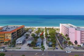 Indian Rocks Beach Cabin | Blue Heron Cottage 6 - Beachside, pool, a gem!